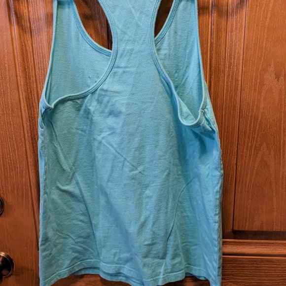 "I run on caffeine and kisses #momlife" Tank Top Size Large - Picture 3 of 3